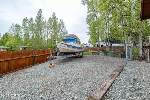 Exterior - 21707 Oberg Rd, Chugiak, AK 99567 photo 16 of 23