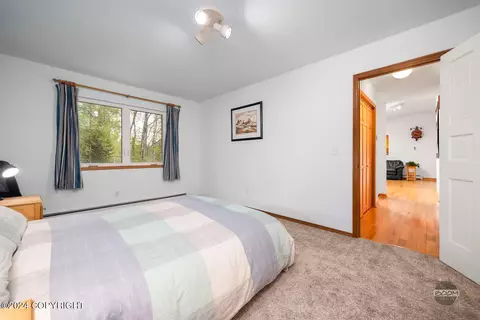 Bedroom - 21707 Oberg Rd, Chugiak, AK 99567 photo 2 of 6