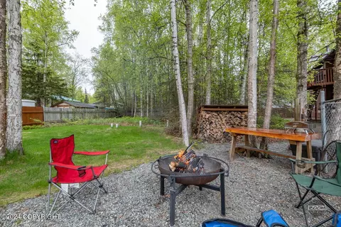 Exterior - 21707 Oberg Rd, Chugiak, AK 99567 photo 9 of 23