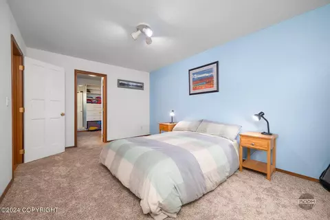 Bedroom - 21707 Oberg Rd, Chugiak, AK 99567 photo 3 of 6