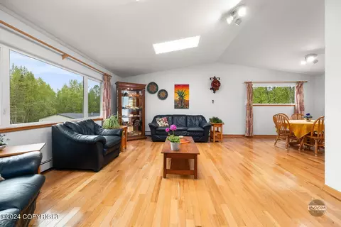 Living - 21707 Oberg Rd, Chugiak, AK 99567 photo 3 of 4