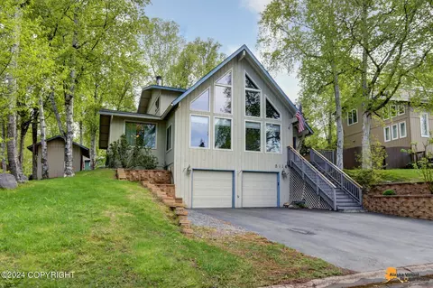 3115 Seawind Dr, Anchorage, AK 99516