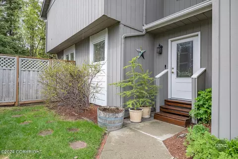 1748 Bellevue Loop, Anchorage, AK 99515 photo 29