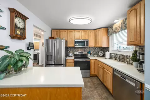 1748 Bellevue Loop, Anchorage, AK 99515 photo 46