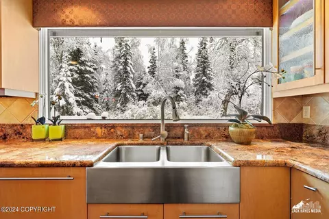 Kitchen - 7080 E Tree Ct, Anchorage, AK 99507 photo 9 of 12