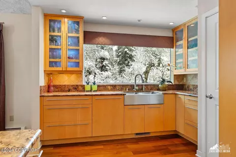 Kitchen - 7080 E Tree Ct, Anchorage, AK 99507 photo 7 of 12
