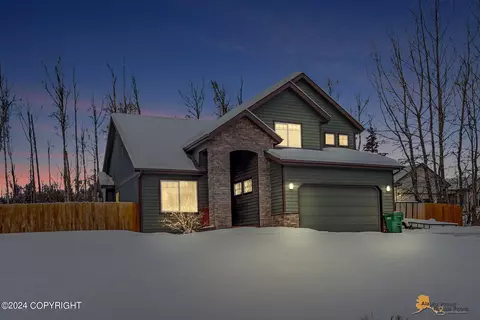 2680 S Paddock Dr, Wasilla, AK 99654