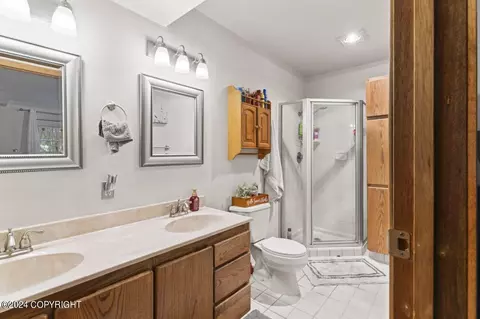 Bath - 18825 Sarichef Loop, Eagle River, AK 99577 photo 2 of 4