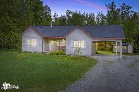 2040 E Caribou Loop, Wasilla, AK 99654