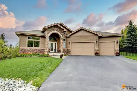 16400 Southcliff Ridge Cir, Anchorage, AK 99516
