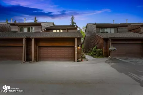 6520 Lakeway Dr, Anchorage, AK 99502