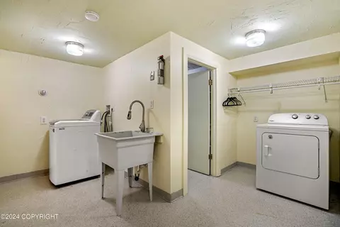 1333 E 9th Ave, Anchorage, AK 99501 photo 40