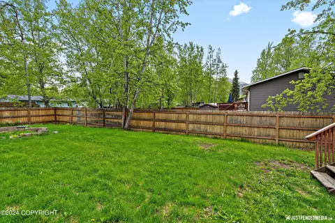 Exterior - 17916 Baronoff Ave, Eagle River, AK 99577 photo 6 of 8