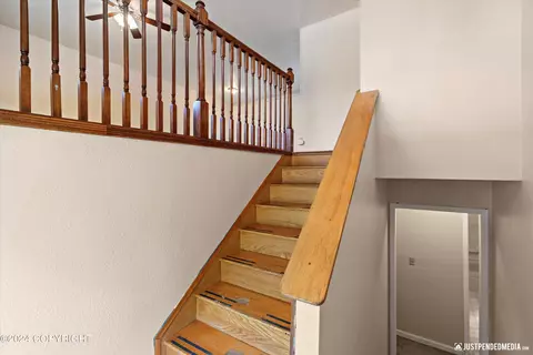 Entry Way - 17916 Baronoff Ave, Eagle River, AK 99577 photo 1 of 2