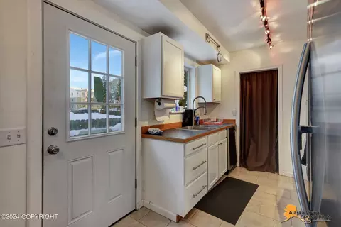 5950 E 12th Ave # 11, Anchorage, AK 99504 photo 5