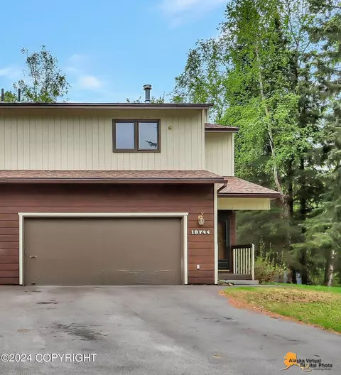 18744 S Kanaga Loop, Eagle River, AK 99577