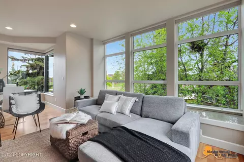 1001 E St # 2, Anchorage, AK 99501 photo 16