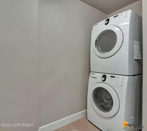 1001 E St # 2, Anchorage, AK 99501 photo 32