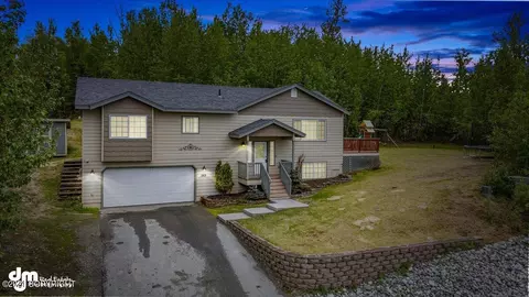 269 S Vickie Cir, Palmer, AK 99645