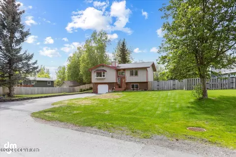 Exterior - 17727 Sanctuary Dr, Eagle River, AK 99577 photo 2 of 17