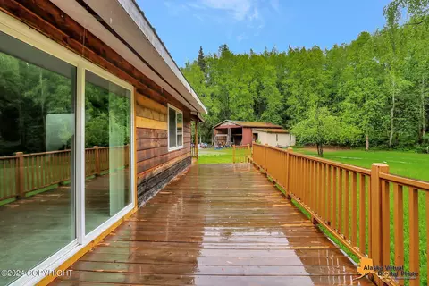 20903 Chickadee St, Chugiak, AK 99567 photo 3
