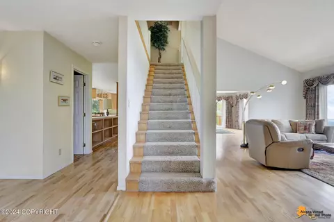 Entry Way - 10050 Prospect Dr, Anchorage, AK 99507 photo 4 of 8