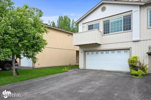 5701 Sapphire Loop, Anchorage, AK 99504 photo 2