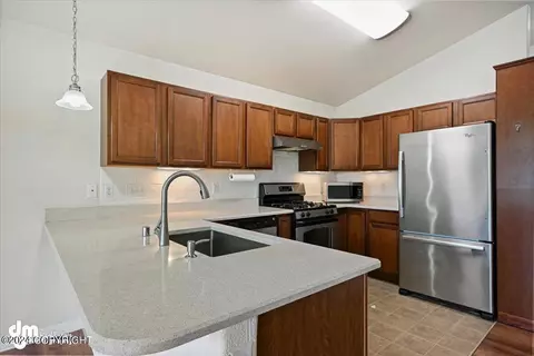 5701 Sapphire Loop, Anchorage, AK 99504 photo 9