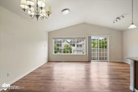 5701 Sapphire Loop, Anchorage, AK 99504 photo 5