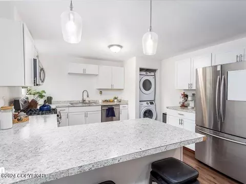 Kitchen - 2002 E 37th Ave, Anchorage, AK 99508 photo 8 of 10