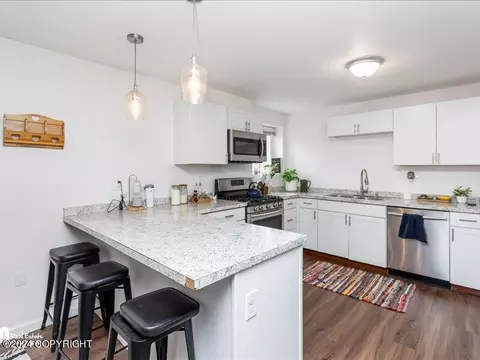 Kitchen - 2002 E 37th Ave, Anchorage, AK 99508 photo 7 of 10