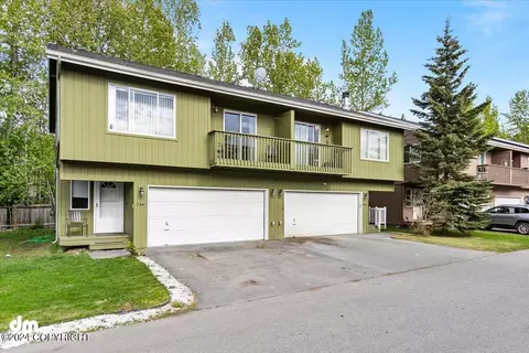 2447 Duncanshire Pl, Anchorage, AK 99504