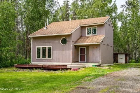 1831 W Whirlpool Cir, Wasilla, AK 99654