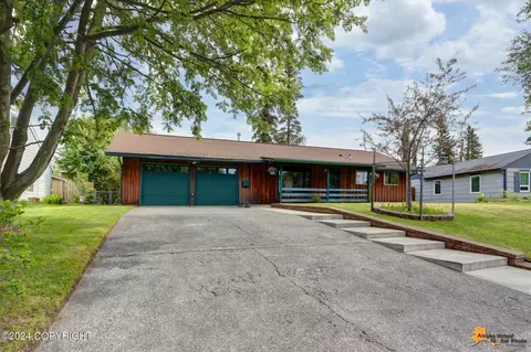 2375 Captain Cook Dr, Anchorage, AK 99517