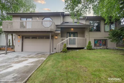12560 Beachcomber Dr, Anchorage, AK 99515