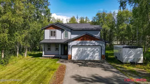 5923 E Summit Cir, Wasilla, AK 99654