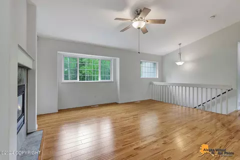 Living - 20113 Highland Ridge Dr, Eagle River, AK 99577 photo 6 of 8