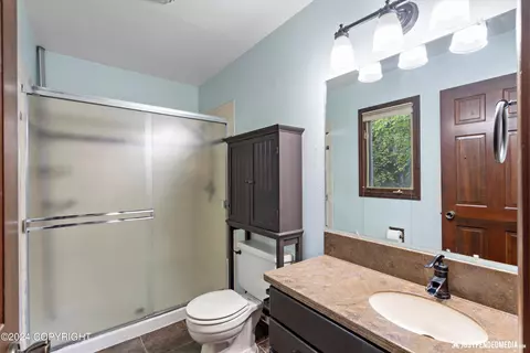Bath - 13701 Capstan Dr, Anchorage, AK 99516 photo 3 of 3