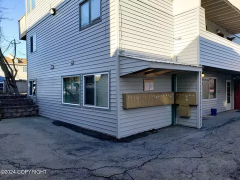 7141 Weimer Rd # 3, Anchorage, AK 99502