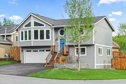 6917 Serenity Dr, Anchorage, AK 99502