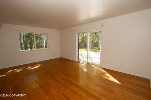 9140 Squire Cir, Eagle River, AK 99577 photo 42