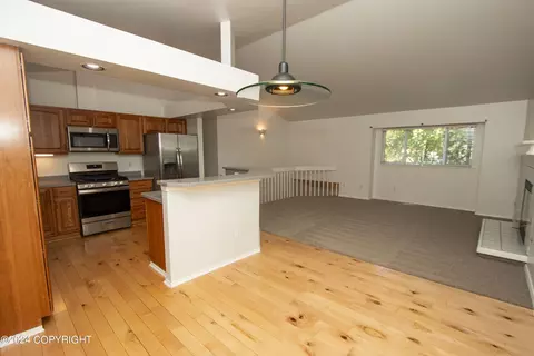 9140 Squire Cir, Eagle River, AK 99577 photo 21