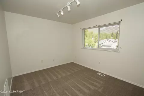 9140 Squire Cir, Eagle River, AK 99577 photo 24