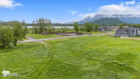 1462 N River Rock Cir, Palmer, AK 99645