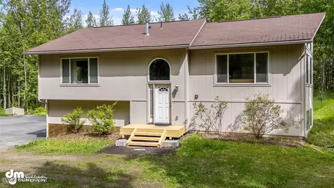 1201 S Lower Rd, Palmer, AK 99645