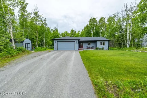 4479 E Kilo Dr, Wasilla, AK 99654 photo 3