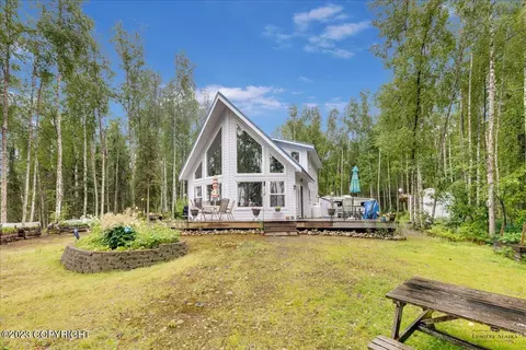23990 W Abbey Rd, Willow, AK 99688