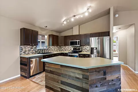 Kitchen - 3232 Tayshee Cir, Anchorage, AK 99504 photo 1 of 4
