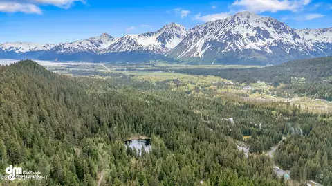 13000 Knotwood St, Seward, AK 99664