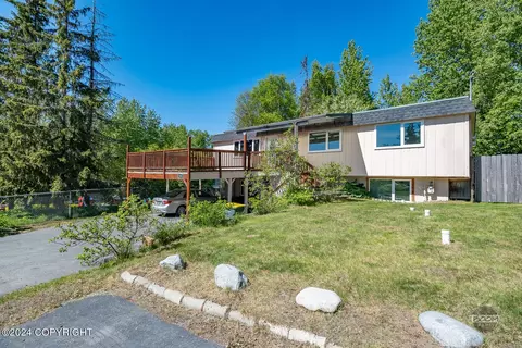 2203 W 45th Ave, Anchorage, AK 99517
